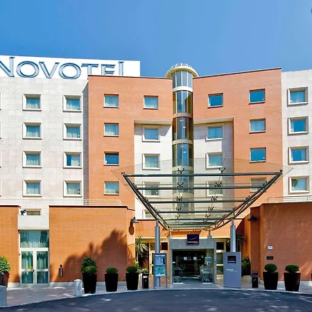 Novotel Roma Est Exterior foto