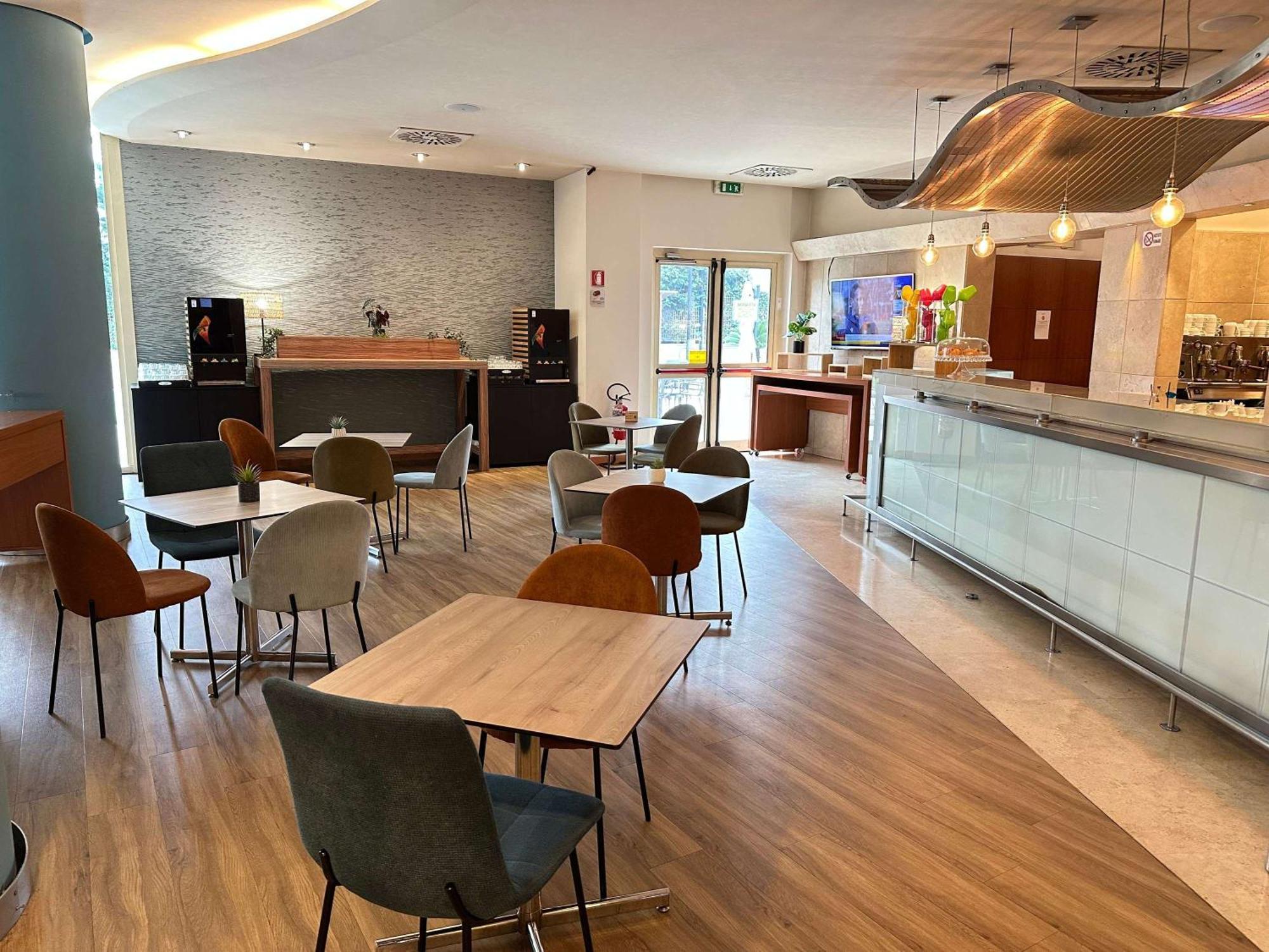 Novotel Est 4* Rom